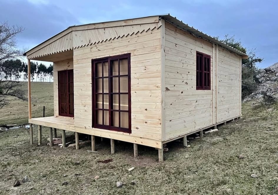 Cabaña de madera llave en mano Uruguay — imagen 1 — Urban House Construcciones